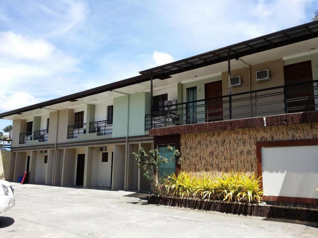 Quezon Premier Hotel Lucena Ngoại thất bức ảnh