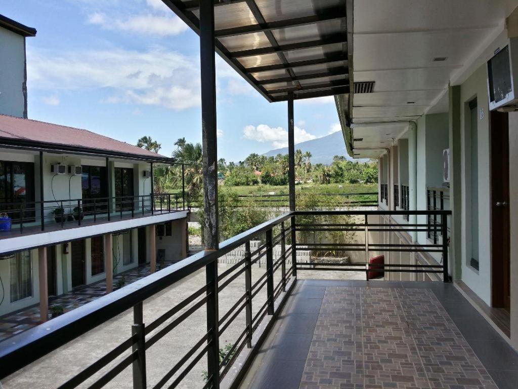 Quezon Premier Hotel Lucena Ngoại thất bức ảnh
