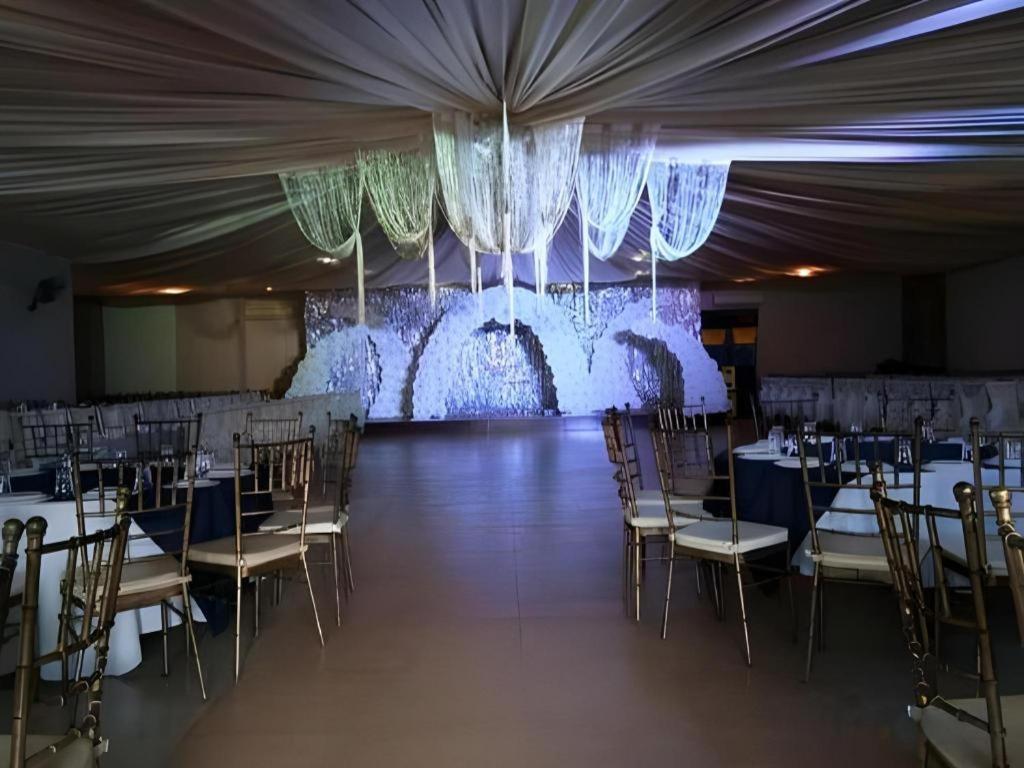Quezon Premier Hotel Lucena Ngoại thất bức ảnh